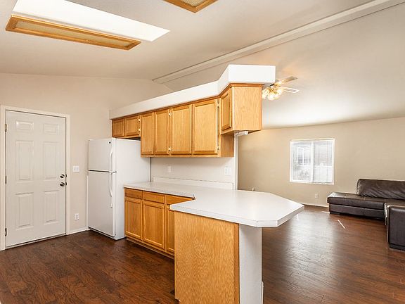 5th image of 1134 W Sunny Creek Cir
