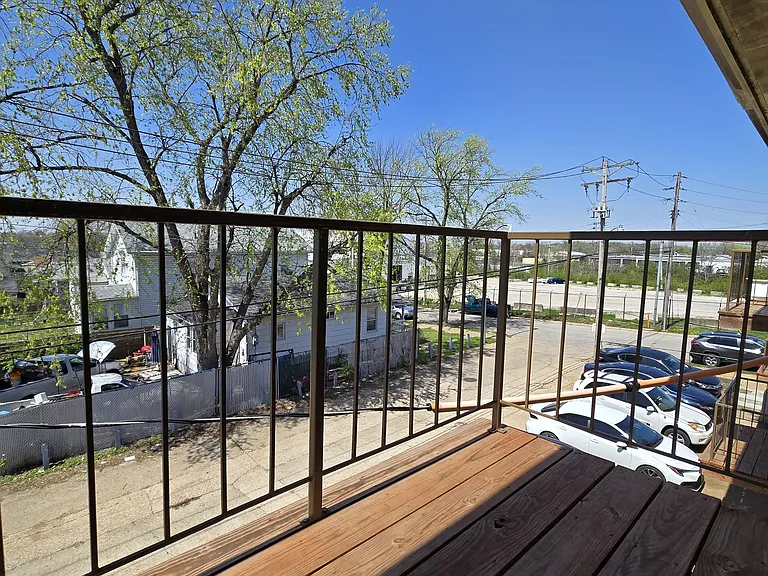 4304 Fairview Ave — Photo 3