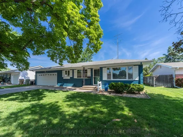 2504 W Lamar Ave, Grand Island, NE 68803