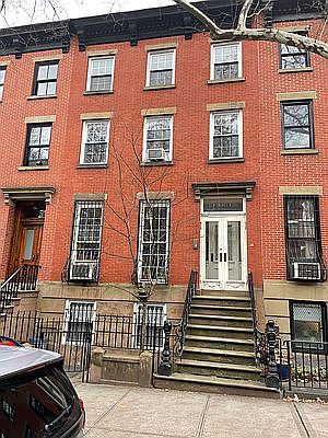 1st image of 635 Carlton Ave #4
