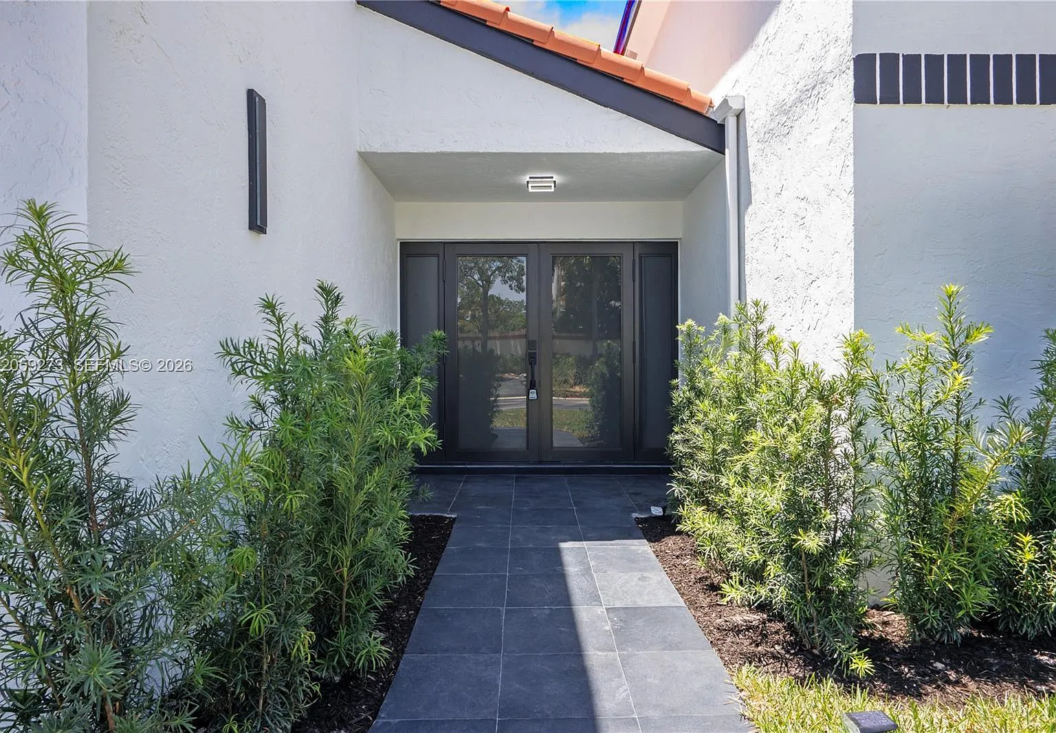 3 bed, 1669 sqft, $6,500 — Photo 1