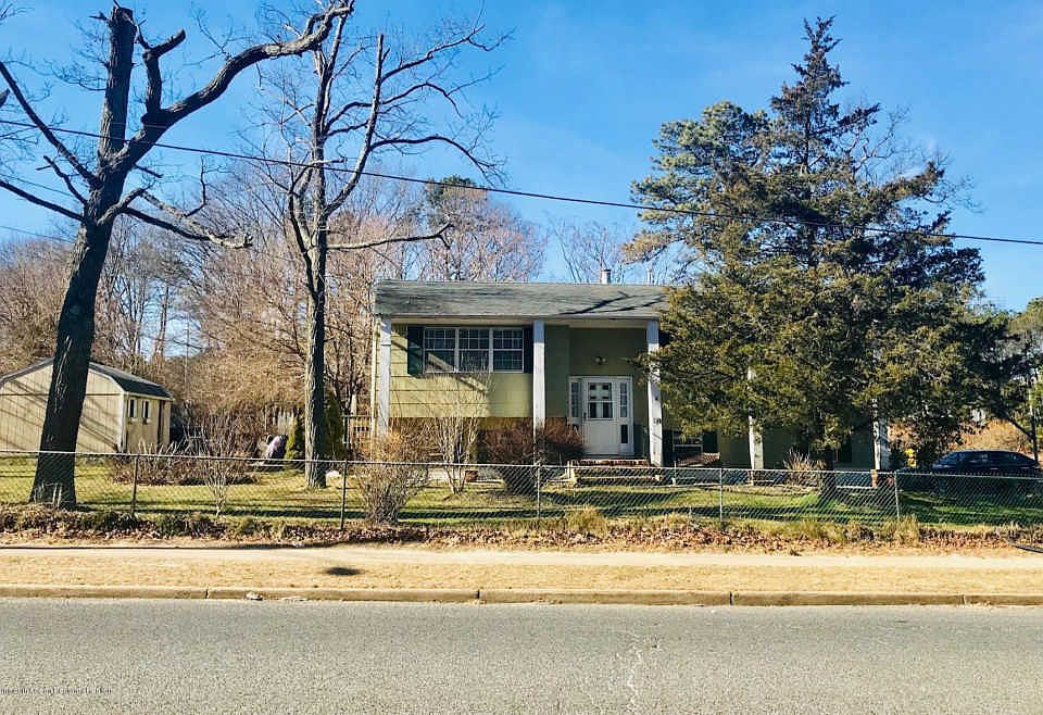1st image of 10 Williams St