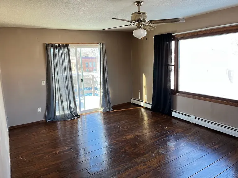 114 Main St NW #3 — Photo 7