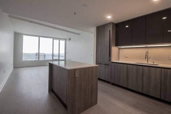 1st image of 201 Folsom St APT 5H