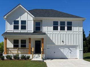 202 Freshwater Ct, Lagrange, GA 30241