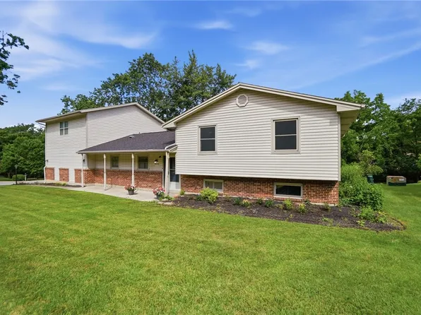 6195 Millbank Dr, Dayton, OH 45459