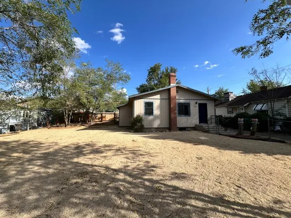 Charming Two Bedroom Duplex in Sparks, 1810 F St, Sparks, NV 89431