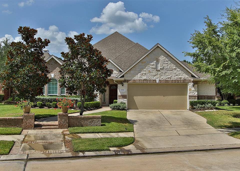 1st image of 18326 E Laura Shore Dr