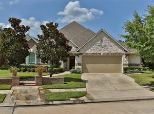 18326 E Laura Shore Dr, Cypress, TX 77433