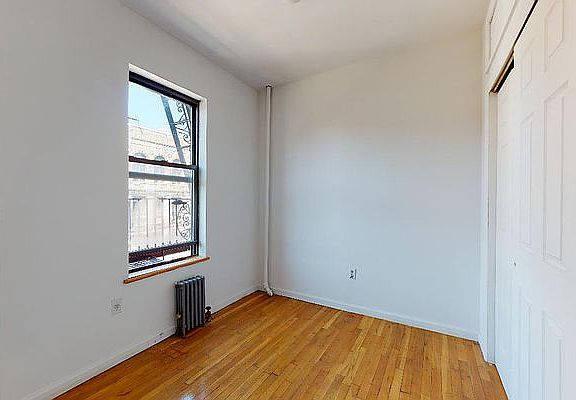 3rd image of 104 2nd Ave APT 6