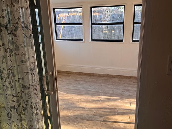 4th image of 7308 S Drexel Pl