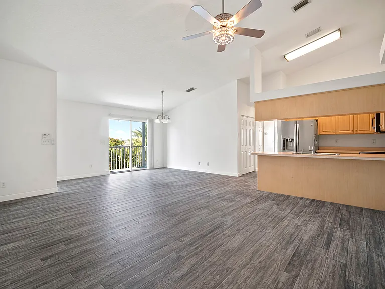 1013 Apollo Beach Blvd — Photo 10