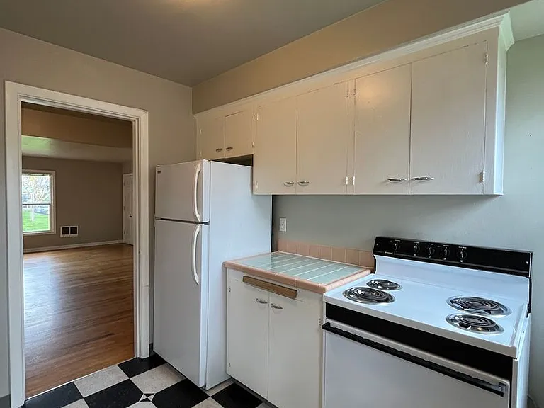 1430 NE Mason St #&-1431 — Photo 7
