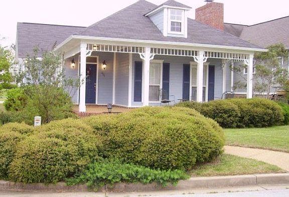 2nd image of 607 Piedmont Dr