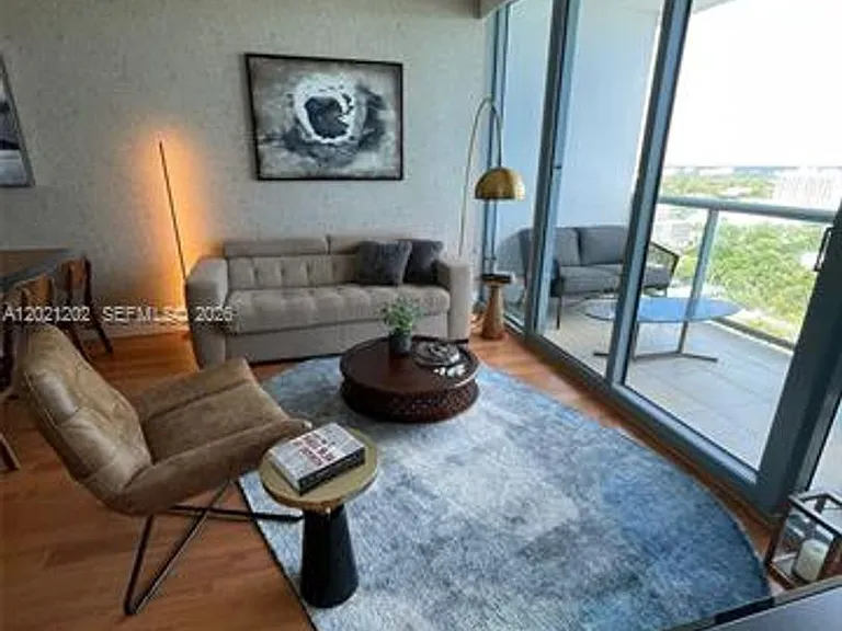 601 NE 36th St #1805 — Photo 8