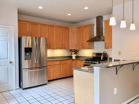 3rd image of 8811 Blue Royale Ln