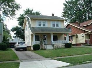 8211 Salisbury Dr, Parma, OH