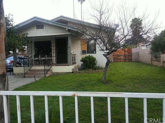 2nd image of 272 W 17th St