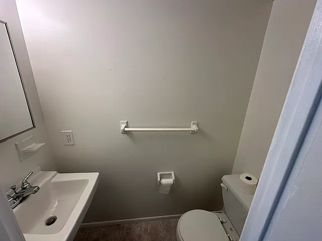 2127 Rhododendron Ct — Photo 5