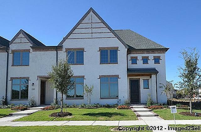 1st image of 812 Lake Vista Pl