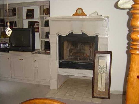 4th image of 117 Canada Dr
