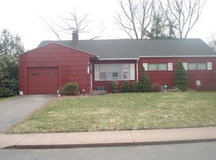 139 Elizabeth Dr, Manchester, CT 06042