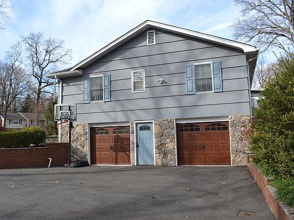 2 Car Garage
