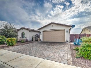 195 W Winterberry Ave, San Tan Valley, AZ 85140