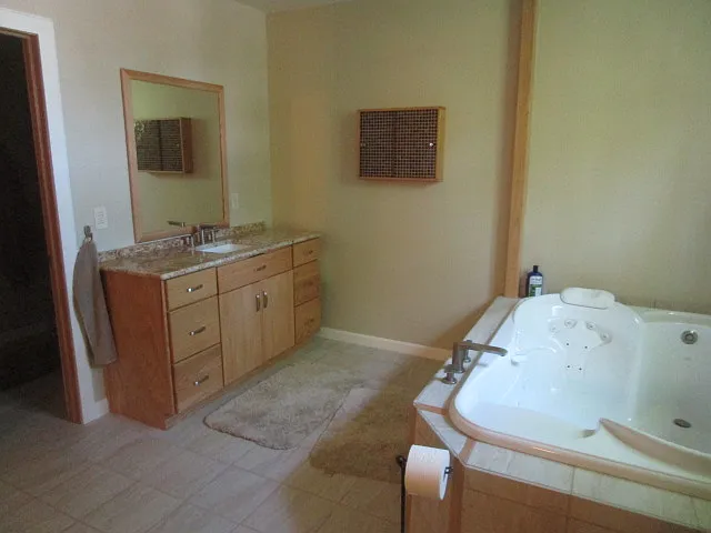 215 Benmont Ave #G — Photo 18
