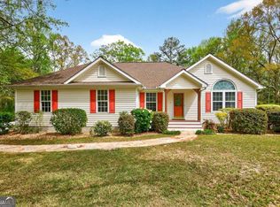 185 Lowell Dr, Sharpsburg, GA 30277