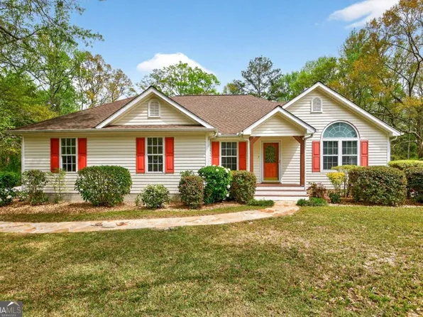 185 Lowell Dr, Sharpsburg, GA 30277