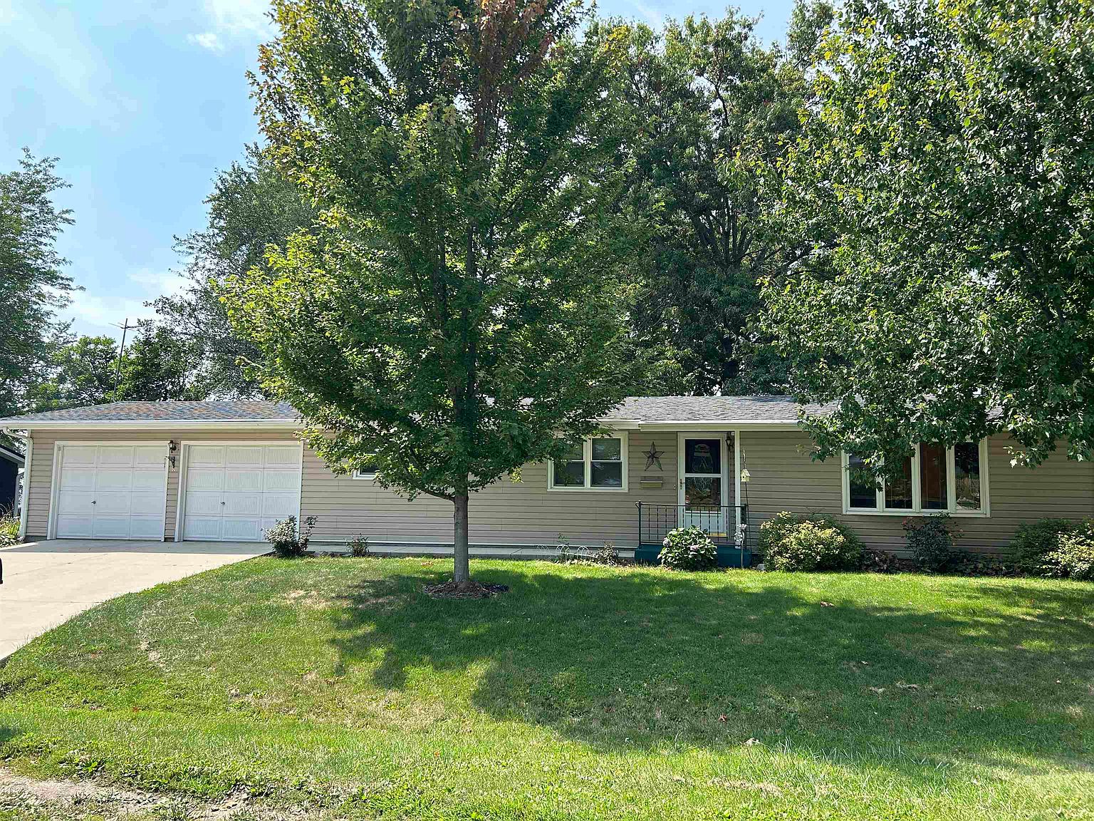 109 Wyler Dr, Dakota, IL 61018 Zillow