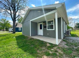 512 S Mulberry St, West Frankfort, IL 62896