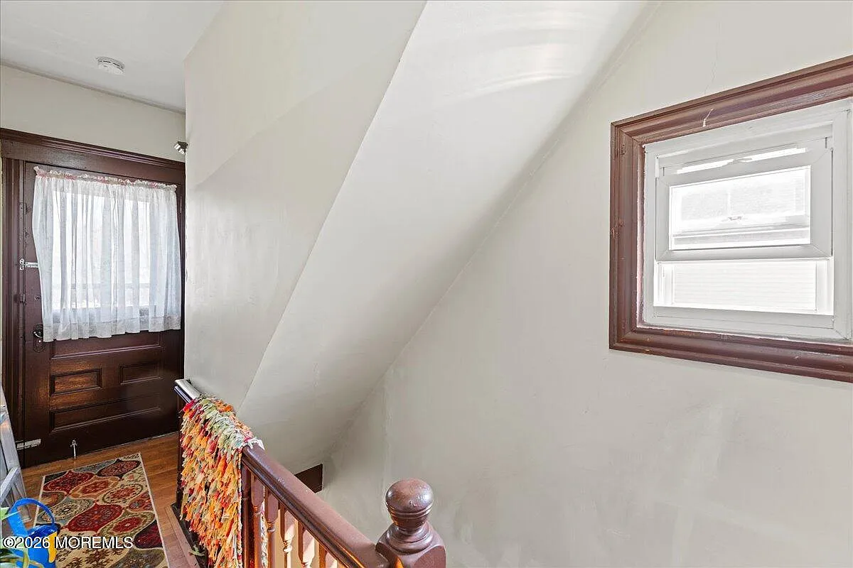 3 bed, 2036 sqft, $2,800 — Photo 4