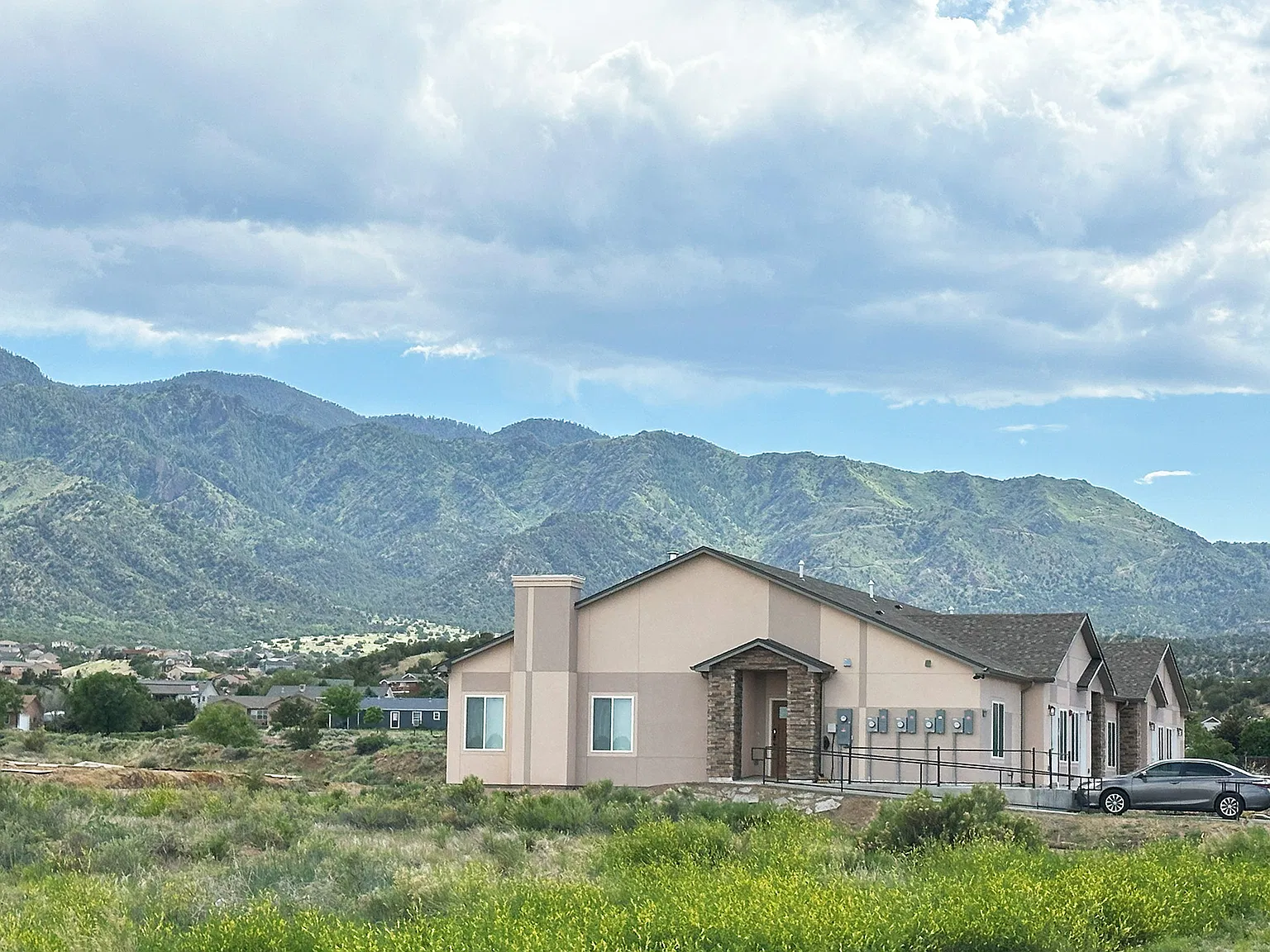 1744 Mariposa Rd — Photo 2