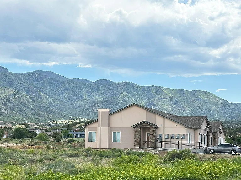 1744 Mariposa Rd #B-2 — Photo 4