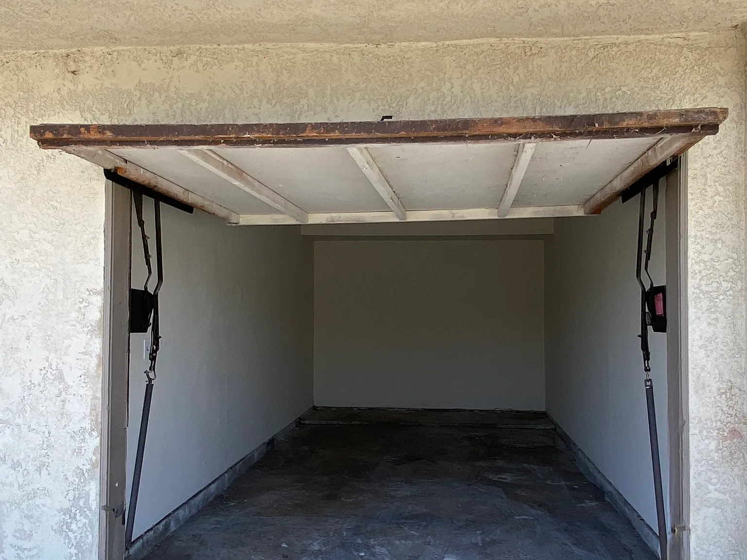 2 bed, $2,150 — Photo 4