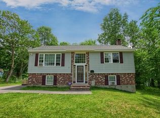 15 Cedar St, Winchendon, MA 01475