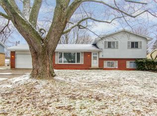 1847 Stilesgate St SE, Grand Rapids, MI 49508