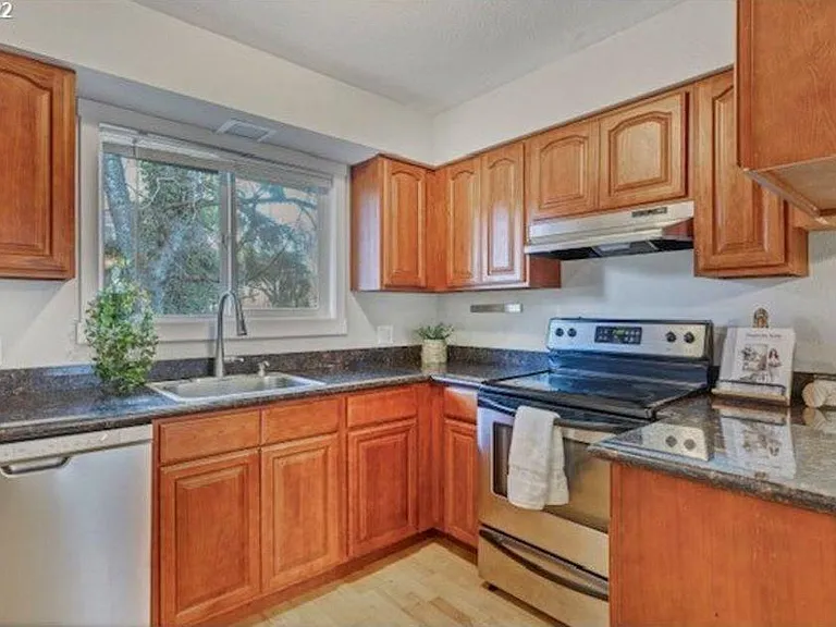 6626 SW Terri Ct #8 — Photo 16