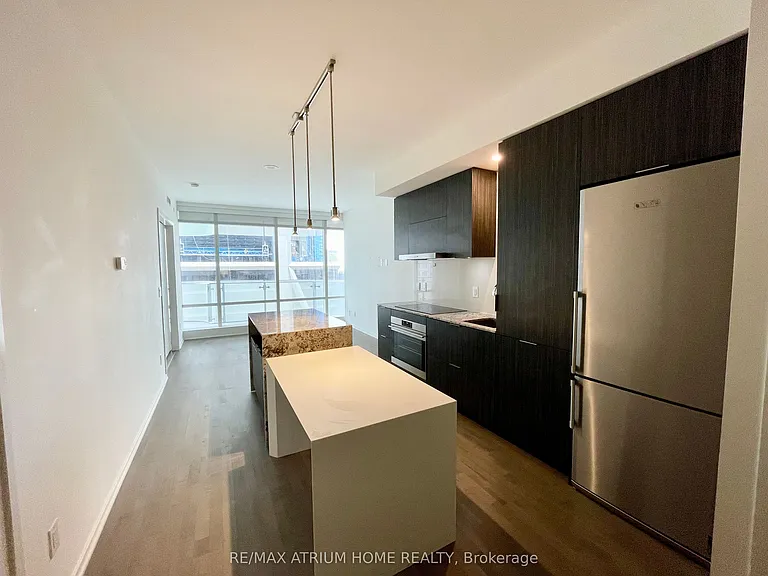 1 Bloor St E #1809 — Photo 5