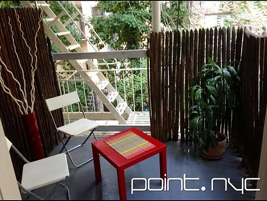 Rented by Point NYC | media 16