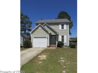 743 Alexwood Dr, Hope Mills, NC 28348