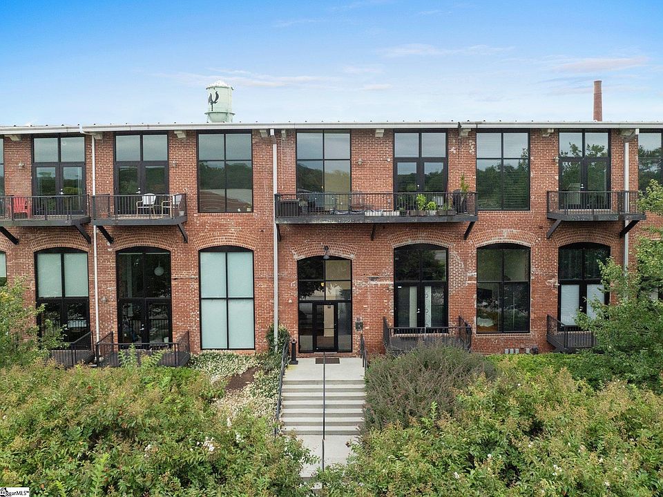 1st image of 300 South St #233