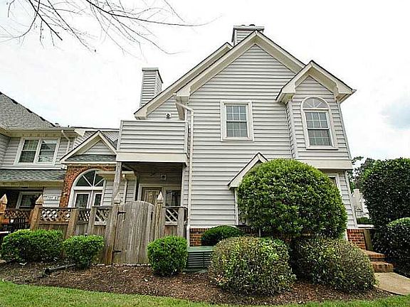 2nd image of 704 Shenandoah River Ct APT D