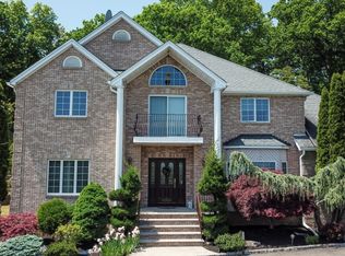 46 Stanford Ct, Totowa, NJ