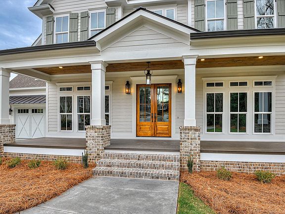 3rd image of 308 Valhalla Court