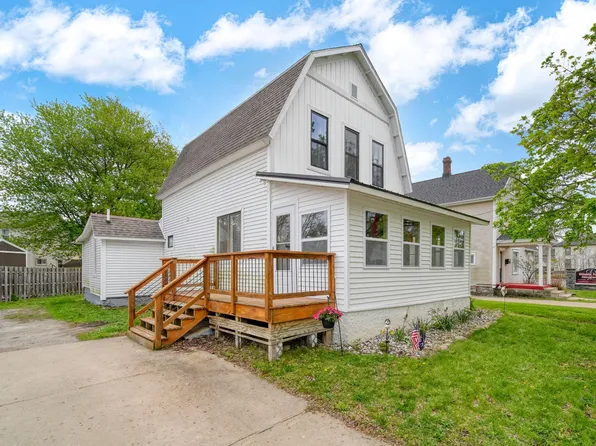 81 Hillsdale St, Hillsdale, MI 49242
