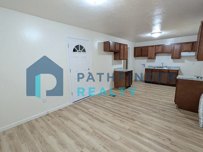 4253 Redonda Ln — Photo 5
