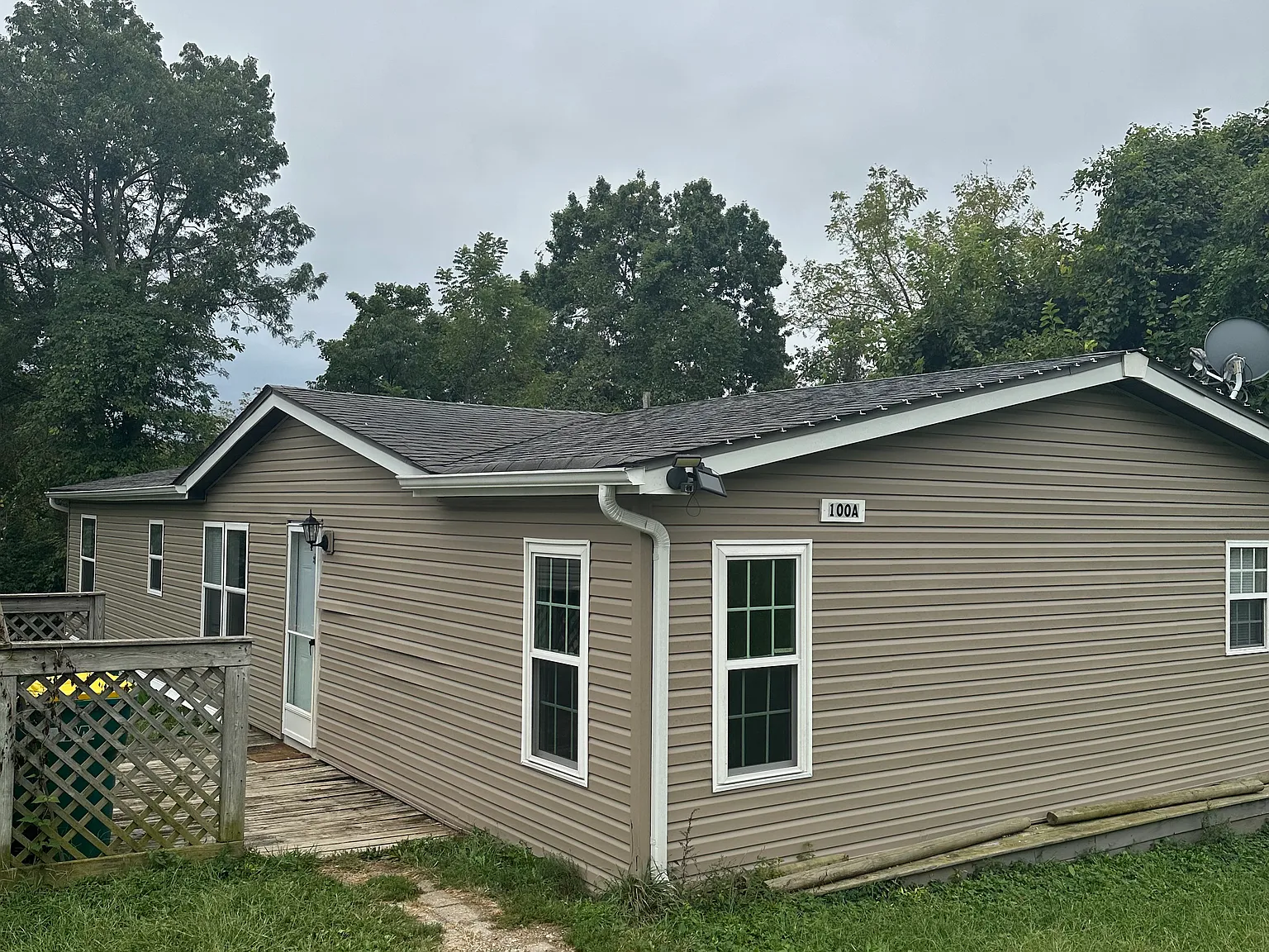 3 bed, 1500 sqft, $1,550 — Photo 1